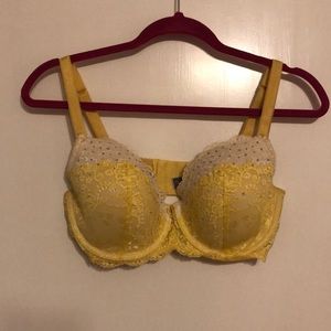 Victoria’s Secret Bra, 36DD Dream Angels Demi